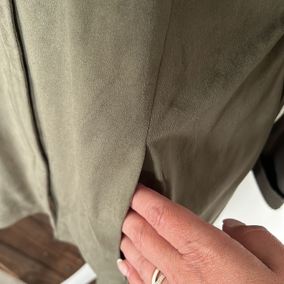 H by Halston Olive Green Faux Suede Knit Sleeve Belted Collarless Jacket Size 8 - Picture 7 of 16